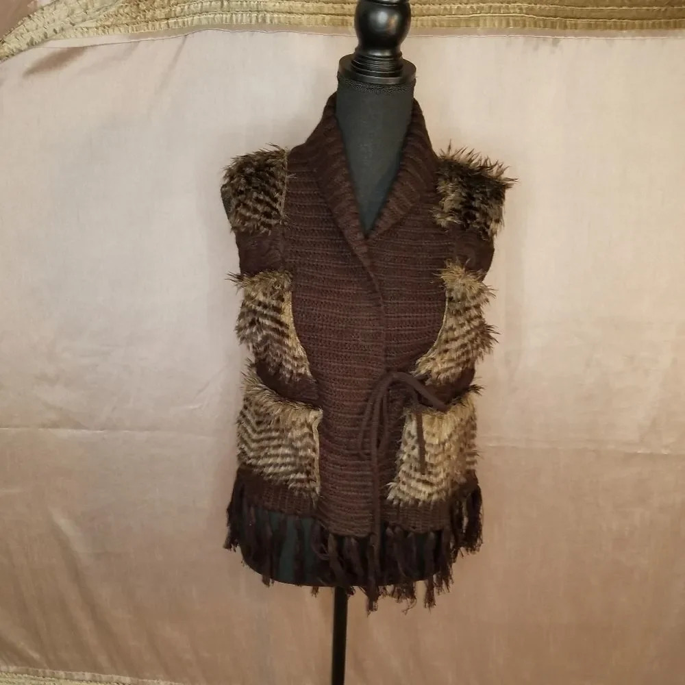 DEROTCHILD Faux Fur‎ Sweater Vest